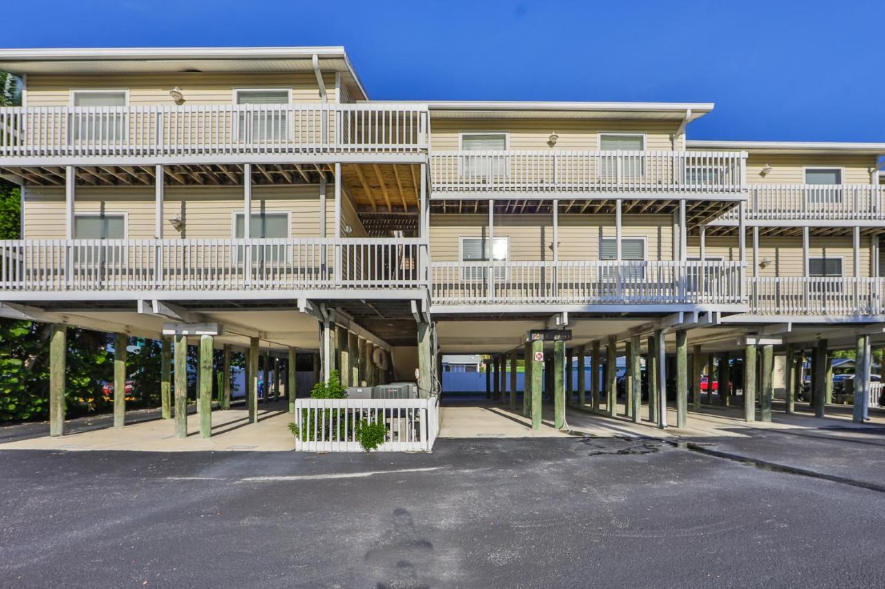 100 Steps To Beautiful Indian Rocks Beach, Oceanside, 2 Bedroom Updated Condo Clearwater Beach Exterior photo